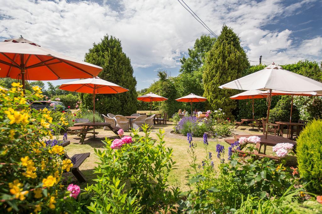 Bedford Arms Hotel Rickmansworth Buitenkant foto